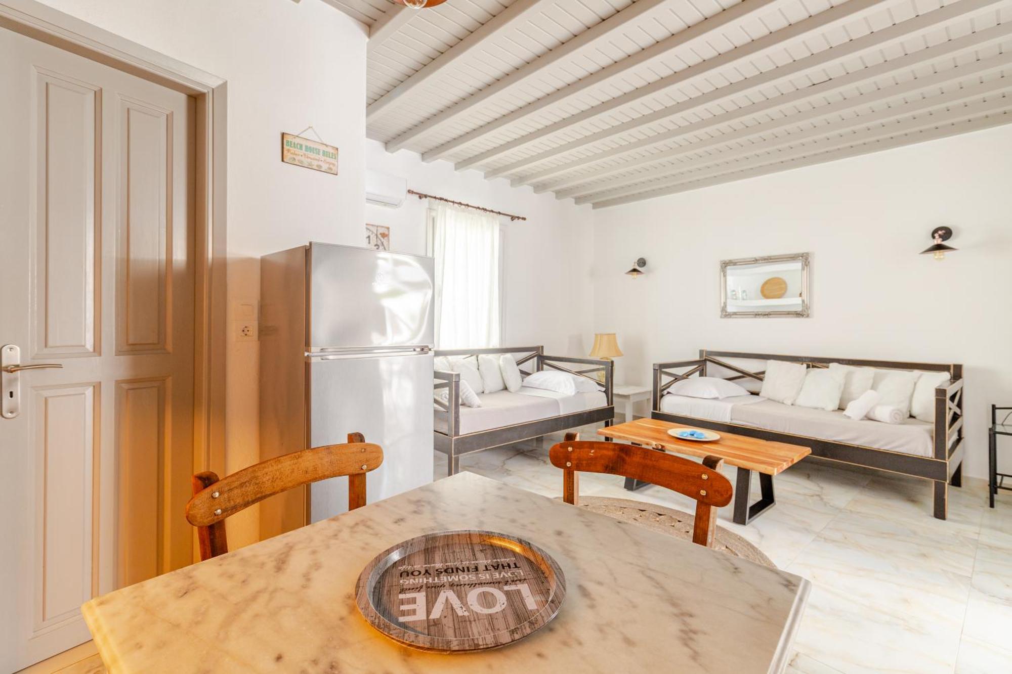 Elenitas Beach House In Ornos المظهر الخارجي الصورة
